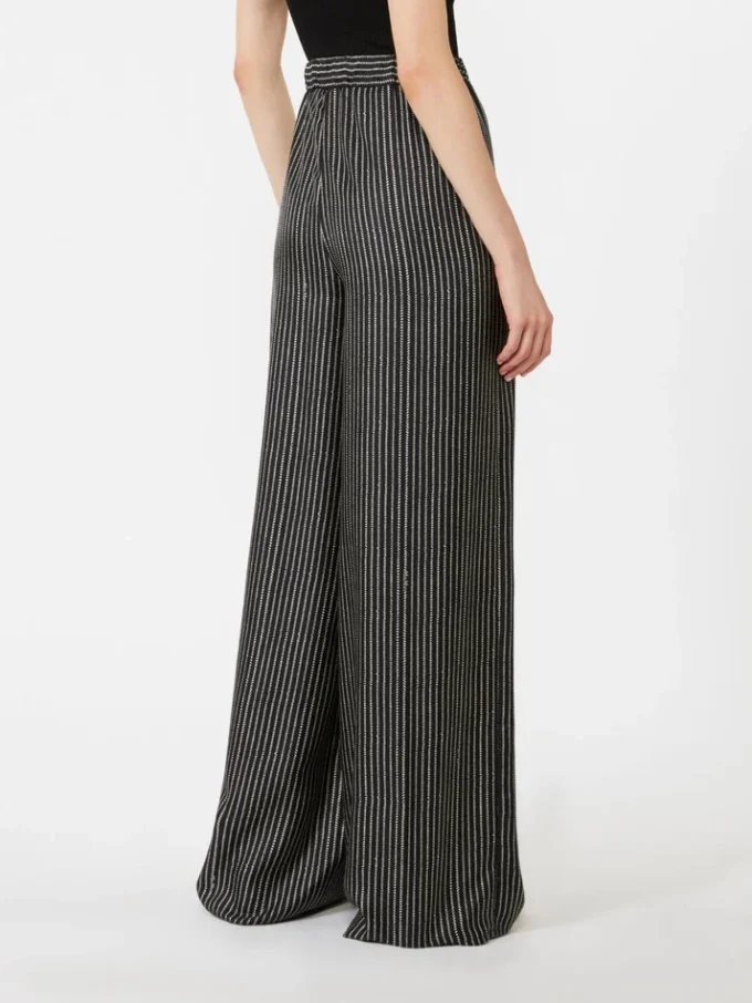 Pantalones anchos de seda estampada, negro y blanco Pantalones anchos de seda estampada, negro y blanco