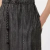 Pantalones anchos de seda estampada, negro y blanco Pantalones anchos de seda estampada, negro y blanco