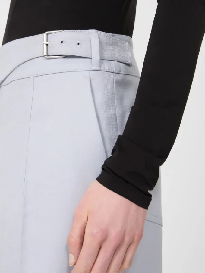 Pantalones con detalle de canesú de gabardina con mezcla de viscosa, gris medio Pantalones con detalle de canesú de gabardina con mezcla de viscosa, gris medio