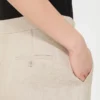 Pantalones cortos de lino con tejido trenzado, color arena Pantalones cortos de lino con tejido trenzado, color arena