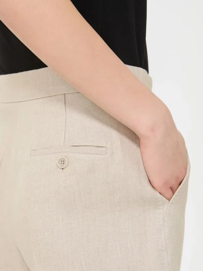 Pantalones cortos de lino con tejido trenzado, color arena Pantalones cortos de lino con tejido trenzado, color arena