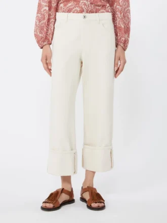 Pantalones de algodón con vuelta en los bajos, color crudo