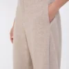 Pantalones de cachemira y forro polar de lana, color beige Pantalones de cachemira y forro polar de lana, color beige