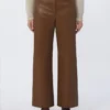 Pantalones de tejido recubierto, color tabaco
