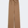 Pantalones de tela de lana elástica, color avellana Pantalones de tela de lana elástica, color avellana
