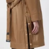 Parka acolchada de lona repelente al agua, color camel Parka acolchada de lona repelente al agua, color camel