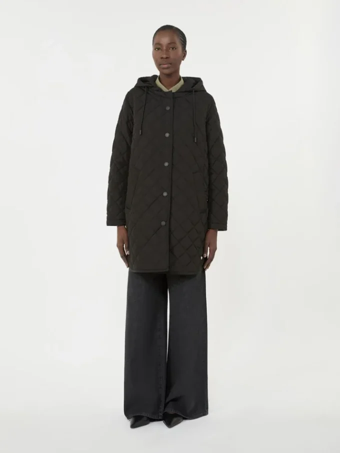 Parka acolchada de tejido repelente al agua, negra Parka acolchada de tejido repelente al agua, negra