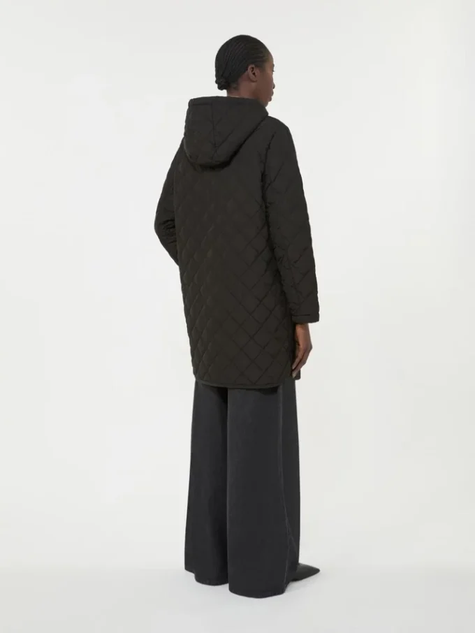 Parka acolchada de tejido repelente al agua, negra Parka acolchada de tejido repelente al agua, negra