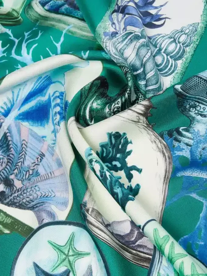Pañuelo oversize de sarga de seda estampada, verde Pañuelo oversize de sarga de seda estampada, verde