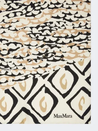 Pañuelo oversize de seda estampado, color beige