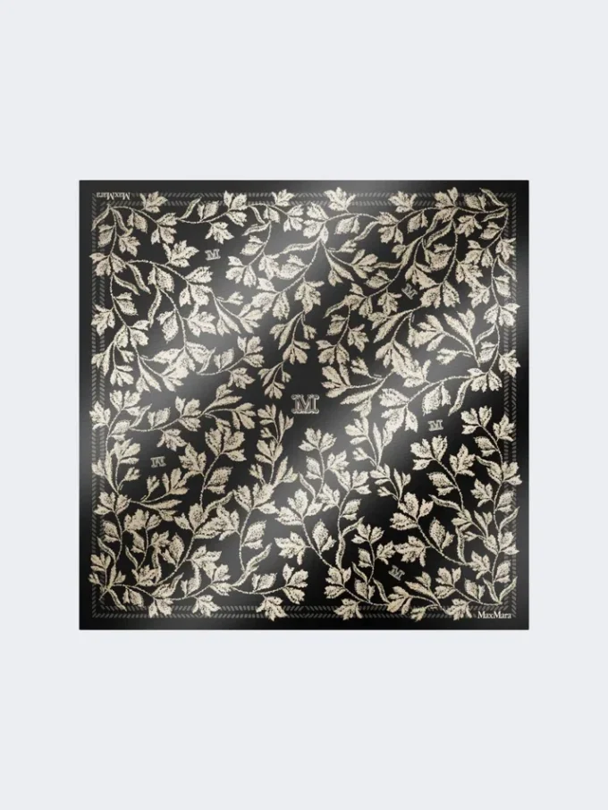 Pañuelo oversize de seda estampado, negro Pañuelo oversize de seda estampado, negro
