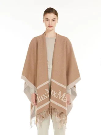 Poncho de lana jacquard, color camel Poncho de lana jacquard, color camel
