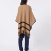 Poncho de lana jacquard, color camel Poncho de lana jacquard, color camel