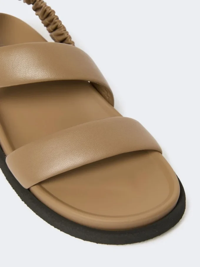 Sandalias de piel, color barro Sandalias de piel, color barro