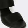 Sandalias de piel de becerro y tejido elástico, negras Sandalias de piel de becerro y tejido elástico, negras