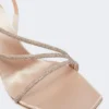 Sandalias de satén y cristal, color nude Sandalias de satén y cristal, color nude