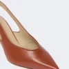 Sandalias de tiras traseras de piel napa, color óxido Sandalias de tiras traseras de piel napa, color óxido