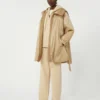 Parka acolchada reversible en lona repelente al agua, color beige Parka acolchada reversible en lona repelente al agua, color beige