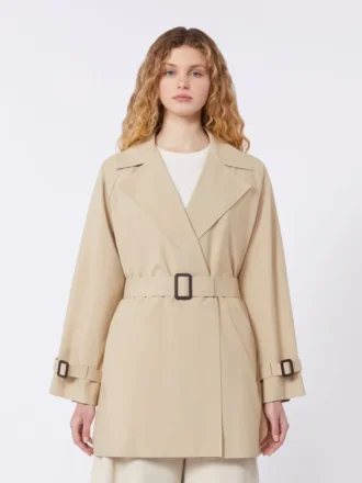 Trench corto de lona repelente al agua, color beige