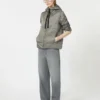 Chaqueta acolchada con capucha de lona repelente al agua, gris medio Chaqueta acolchada con capucha de lona repelente al agua, gris medio