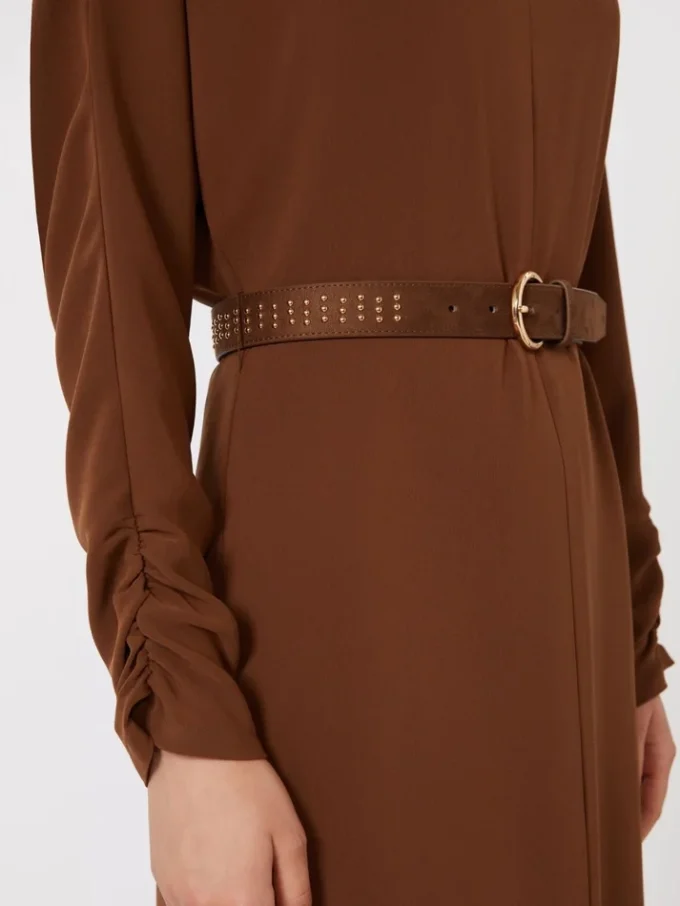 Vestido acampanado de cady, color chocolate