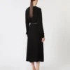 Vestido acampanado de cady, negro