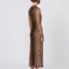 Vestido ajustado de jersey de tul, en tonos beige Vestido ajustado de jersey de tul, en tonos beige