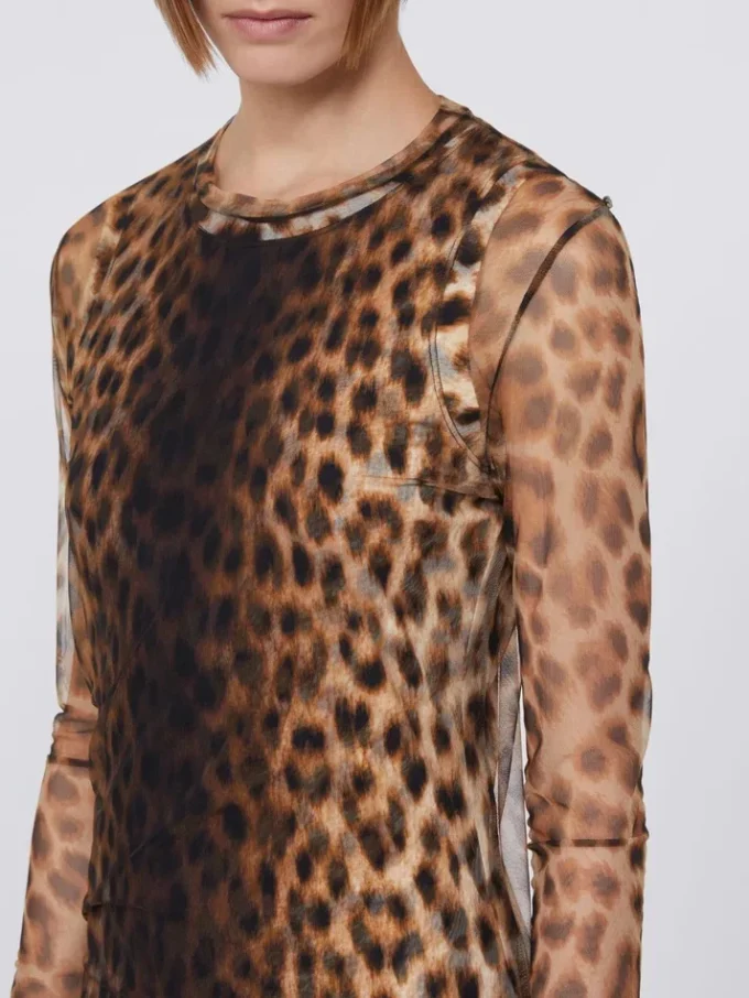 Vestido ajustado de jersey de tul, en tonos beige Vestido ajustado de jersey de tul, en tonos beige