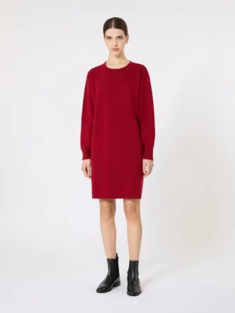 Vestido corto de lana, rojo oscuro