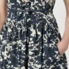 Vestido de algodón estampado con cinturón, azul ultramar