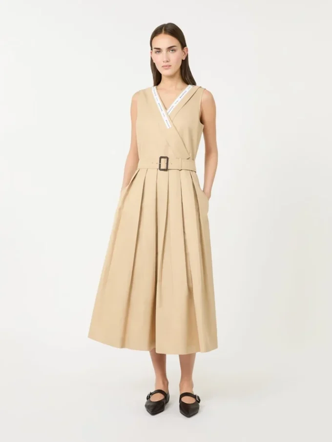 Vestido de gabardina repelente al agua, color beige Vestido de gabardina repelente al agua, color beige