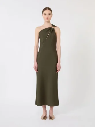 Vestido de satén brillante de un solo hombro, verde musgo