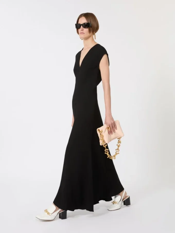 Vestido largo con cuello en V de canneta, negro Vestido largo con cuello en V de canneta, negro