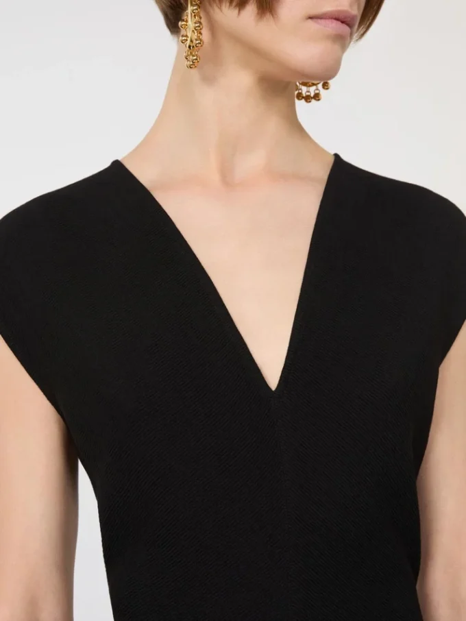 Vestido largo con cuello en V de canneta, negro Vestido largo con cuello en V de canneta, negro