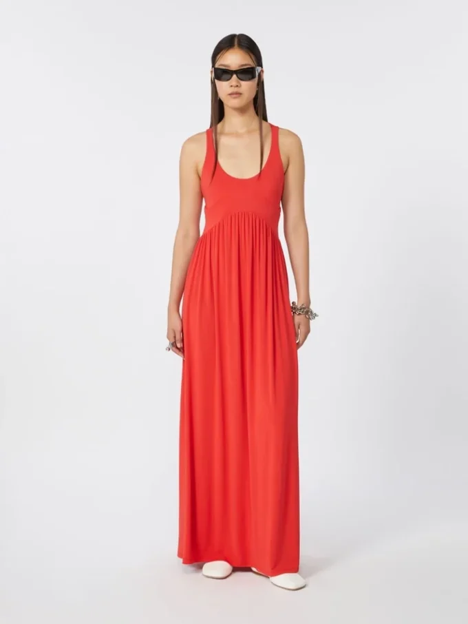 Vestido largo de jersey de crepé, color coral Vestido largo de jersey de crepé, color coral