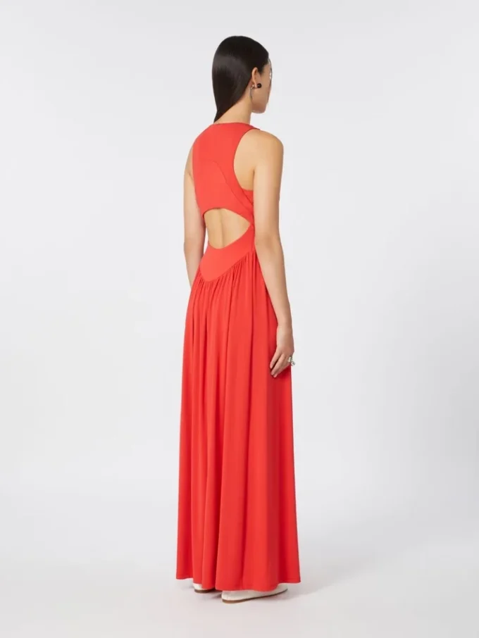 Vestido largo de jersey de crepé, color coral Vestido largo de jersey de crepé, color coral