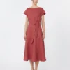 Vestido midi de lona de lino, color cereza Vestido midi de lona de lino, color cereza