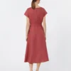 Vestido midi de lona de lino, color cereza Vestido midi de lona de lino, color cereza
