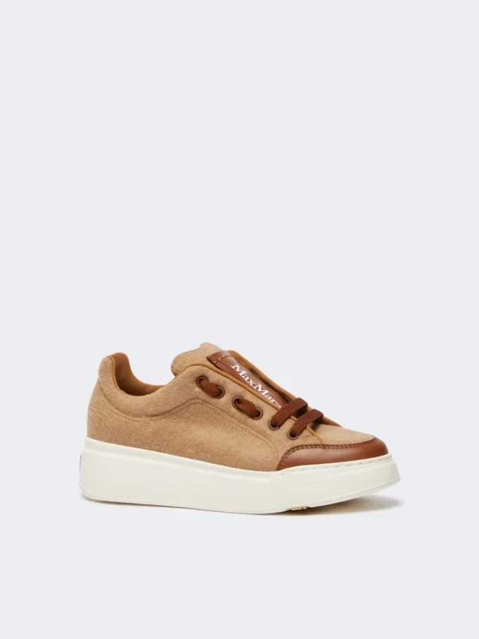 Zapatillas camel repelentes al agua, color camel Zapatillas camel repelentes al agua, color camel