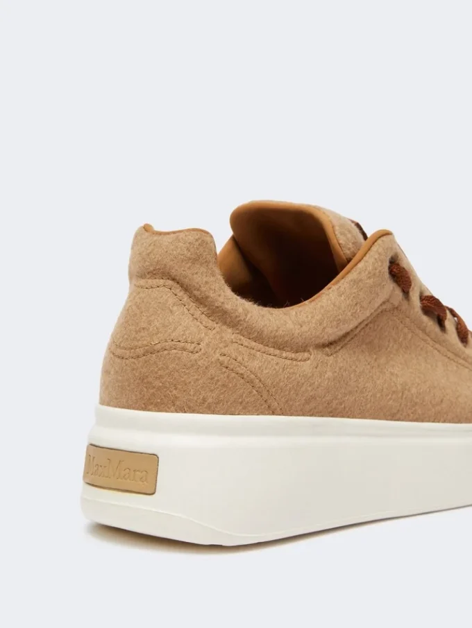 Zapatillas camel repelentes al agua, color camel Zapatillas camel repelentes al agua, color camel