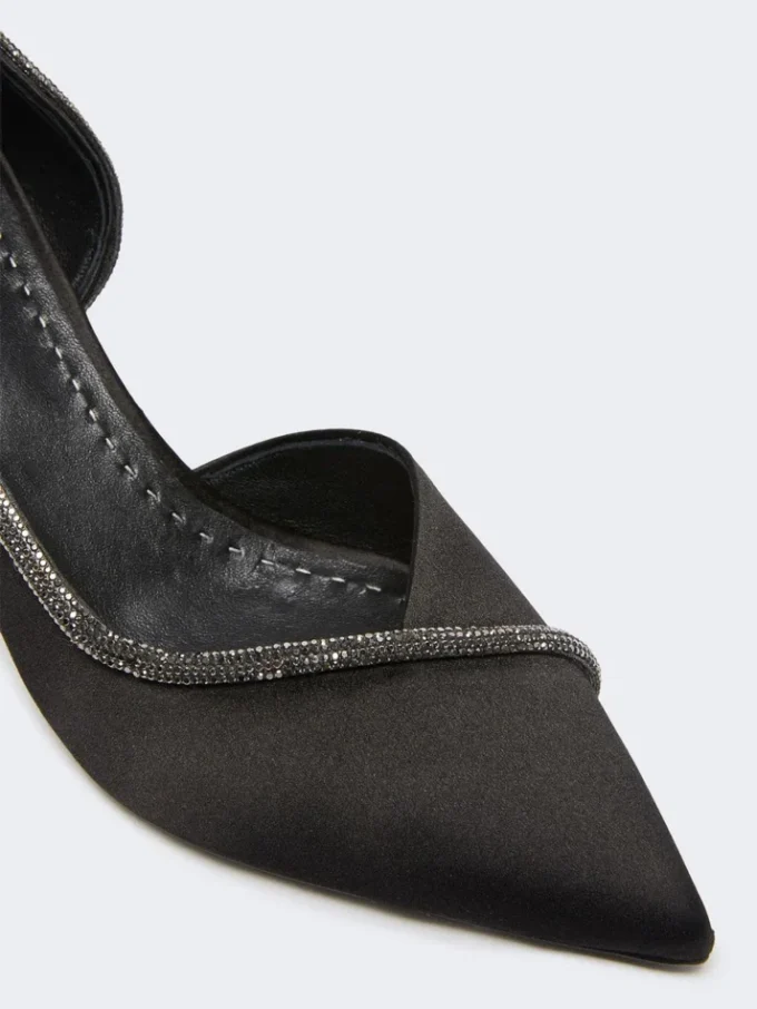 Zapatos de salón de satén adornados con cristales, negros Zapatos de salón de satén adornados con cristales, negros